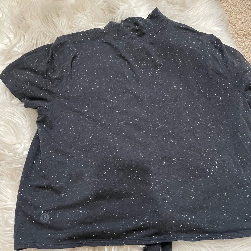 Lululemon Turtle-Neck, Tie Shirt